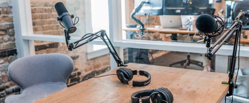 5 Ways to Start Podcasting : Tips on How (and Why) to Begin a Podcast